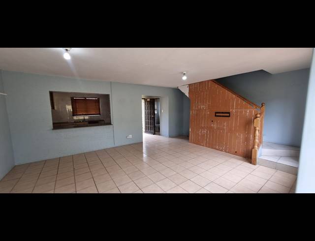 3 BEDROOM FLAT FOR SALE IN GLENWOOD